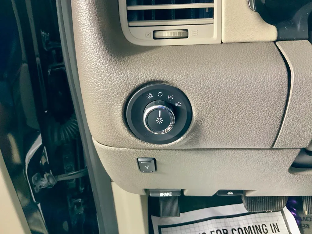 Lincoln Navigator photo 24