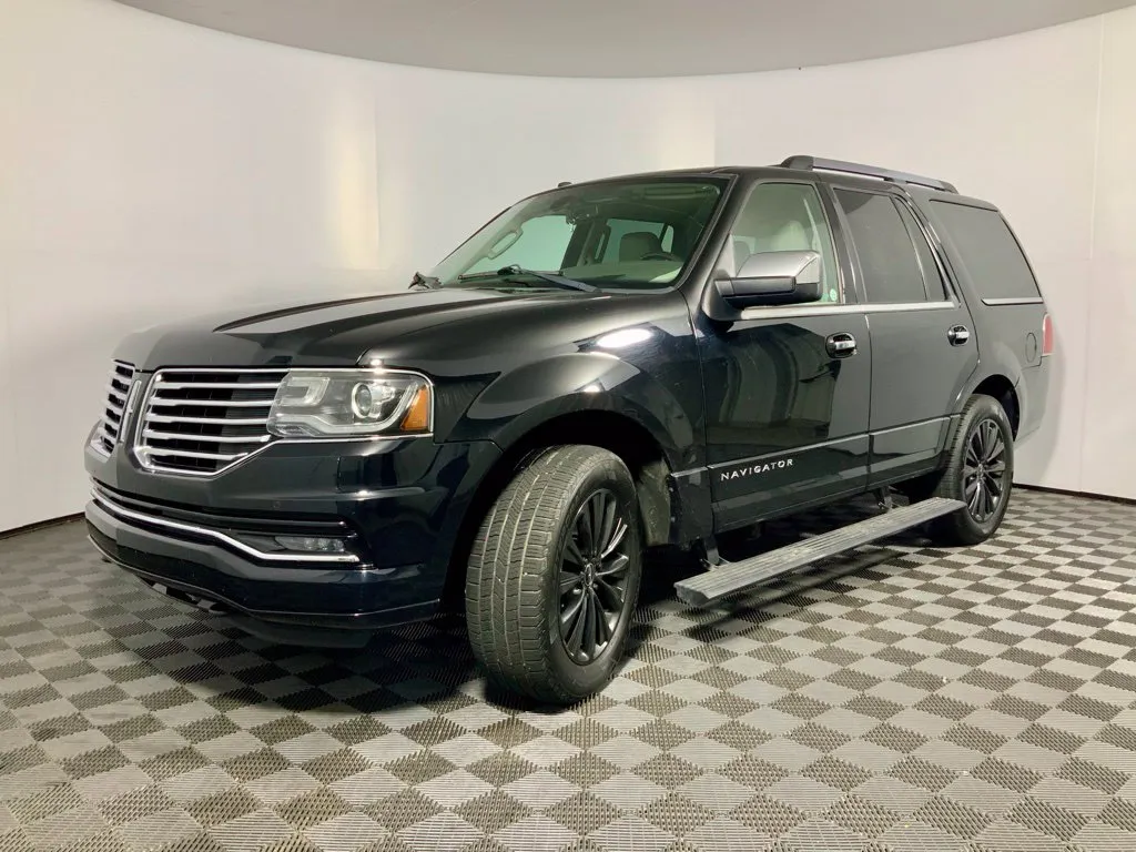 Lincoln Navigator photo 11