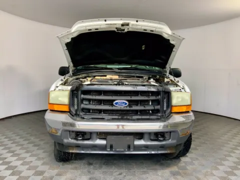 More photos of 2001 Ford F-250SD XL at Don Wood Ford Lincoln, OH