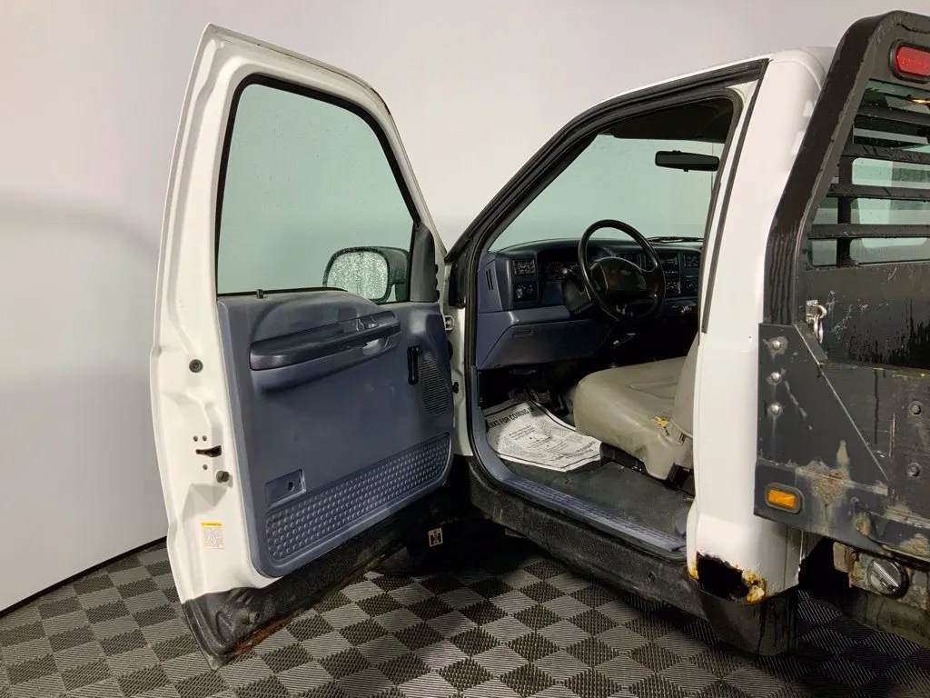 Ford F-250SD photo 15
