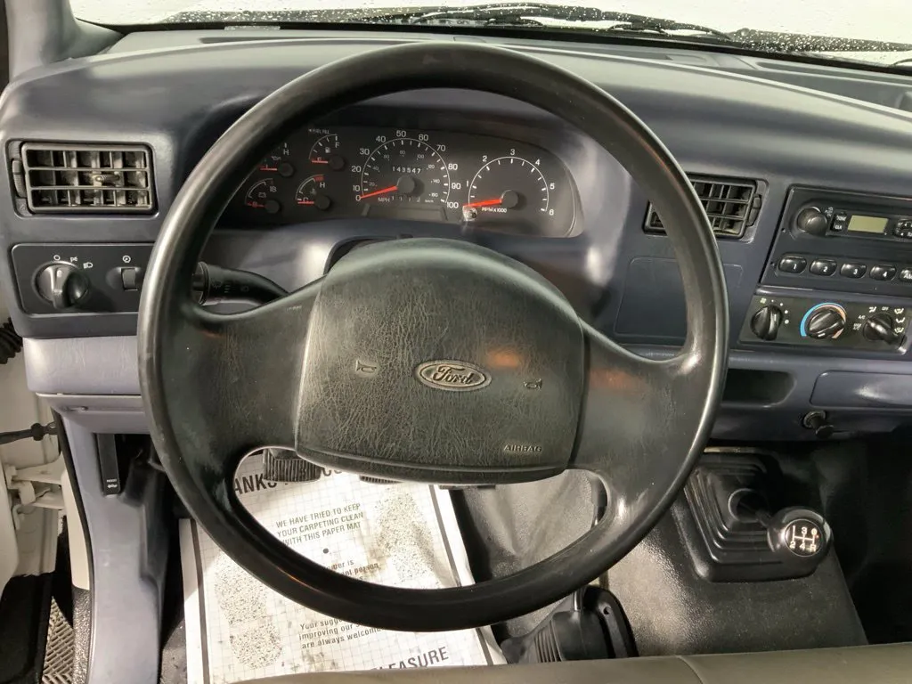 Ford F-250SD photo 20
