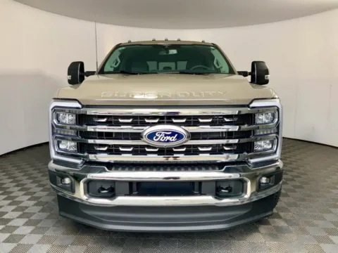 More photos of 2027 Ford F-250SD XLT at Don Wood Ford Lincoln, OH