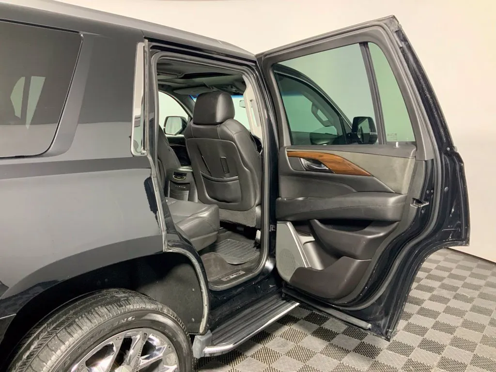 Cadillac Escalade photo 33