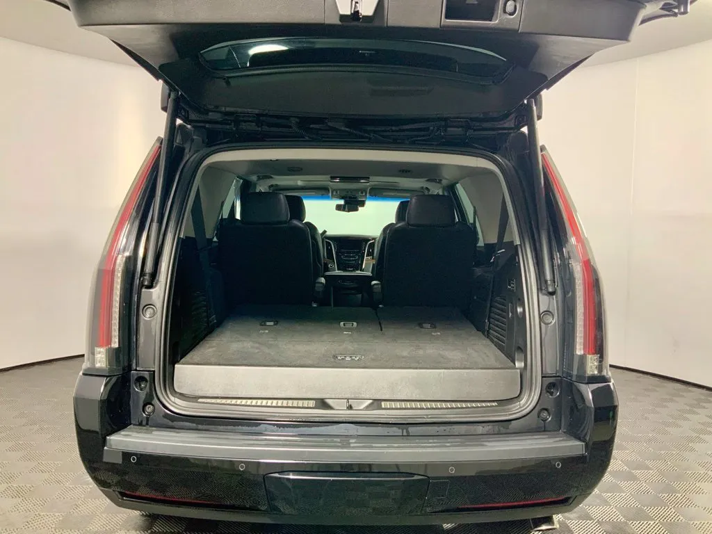 Cadillac Escalade photo 17