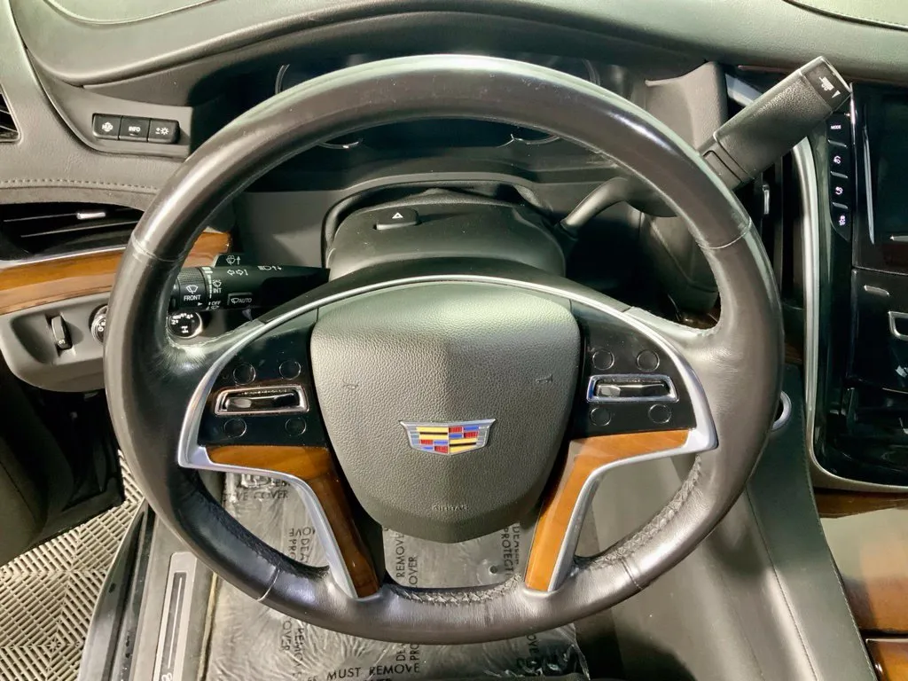 Cadillac Escalade photo 26