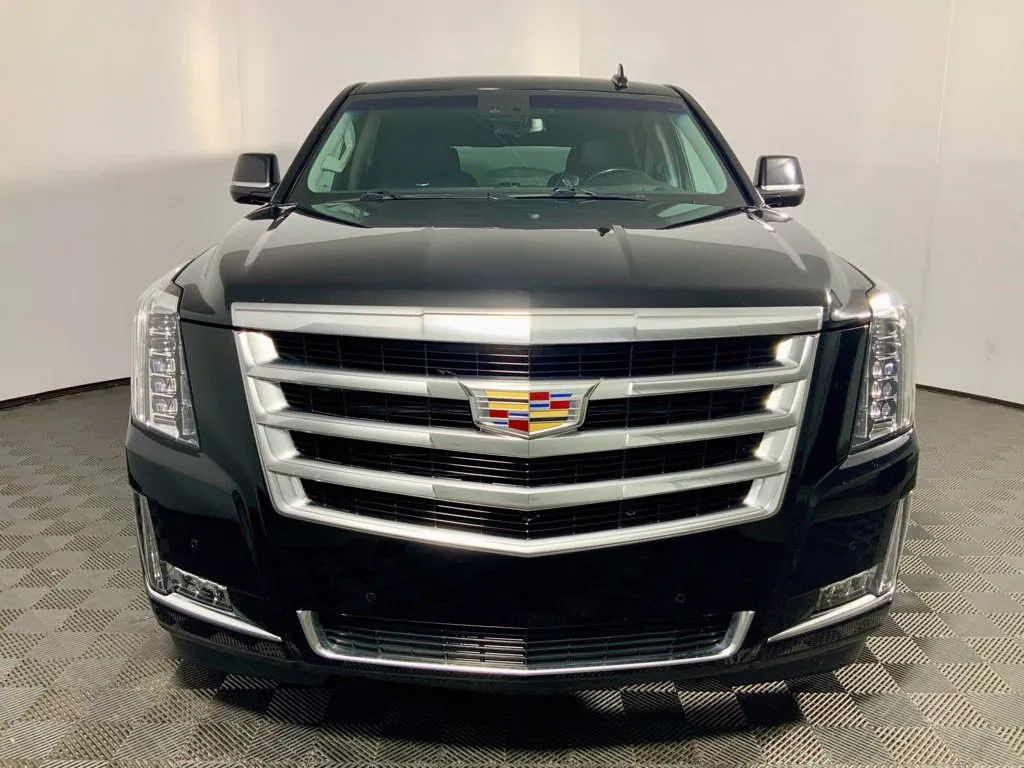 Cadillac Escalade photo 7