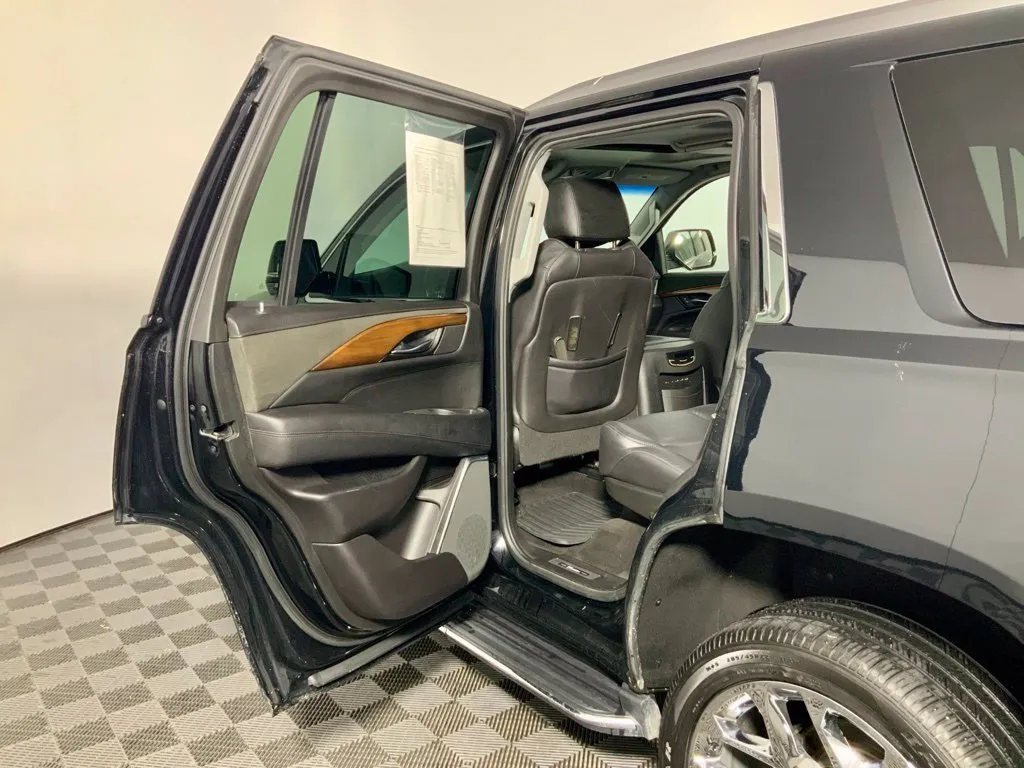 Cadillac Escalade photo 30