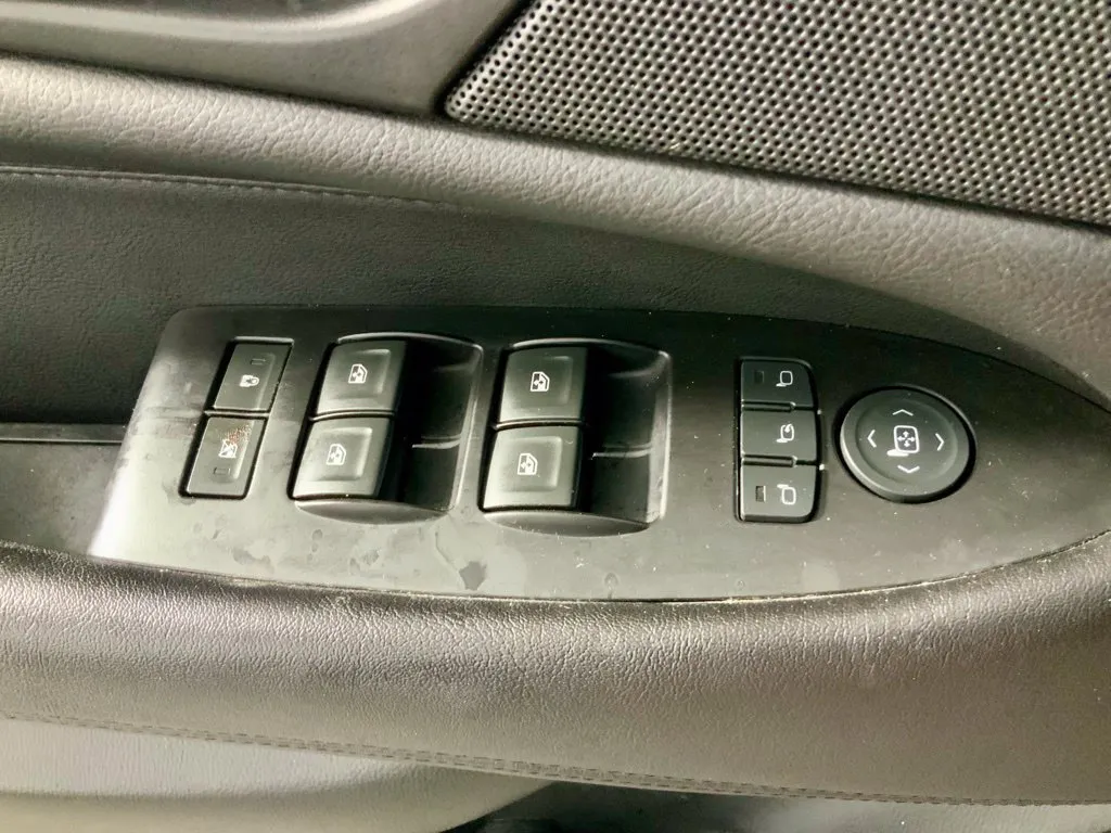 Cadillac Escalade photo 23