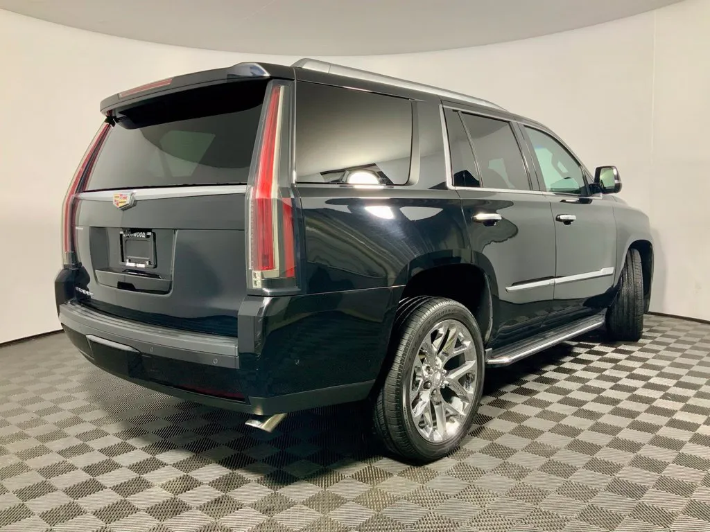 Cadillac Escalade photo 18