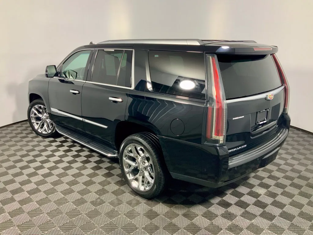 Cadillac Escalade photo 14