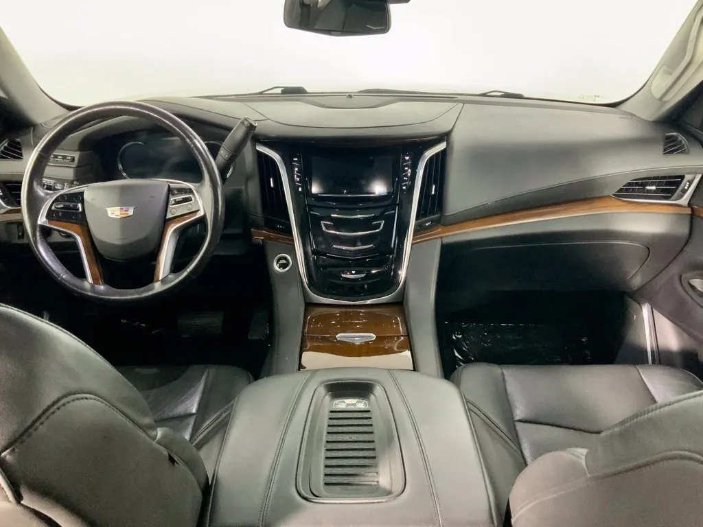 Cadillac Escalade photo 22