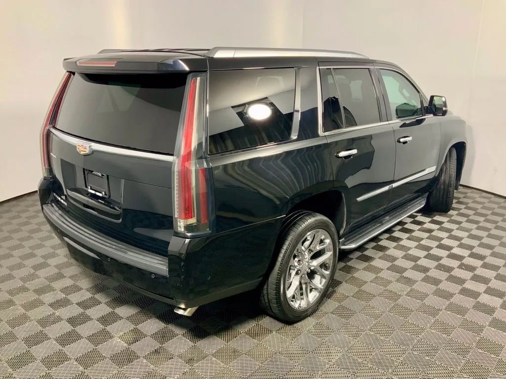 Cadillac Escalade photo 19