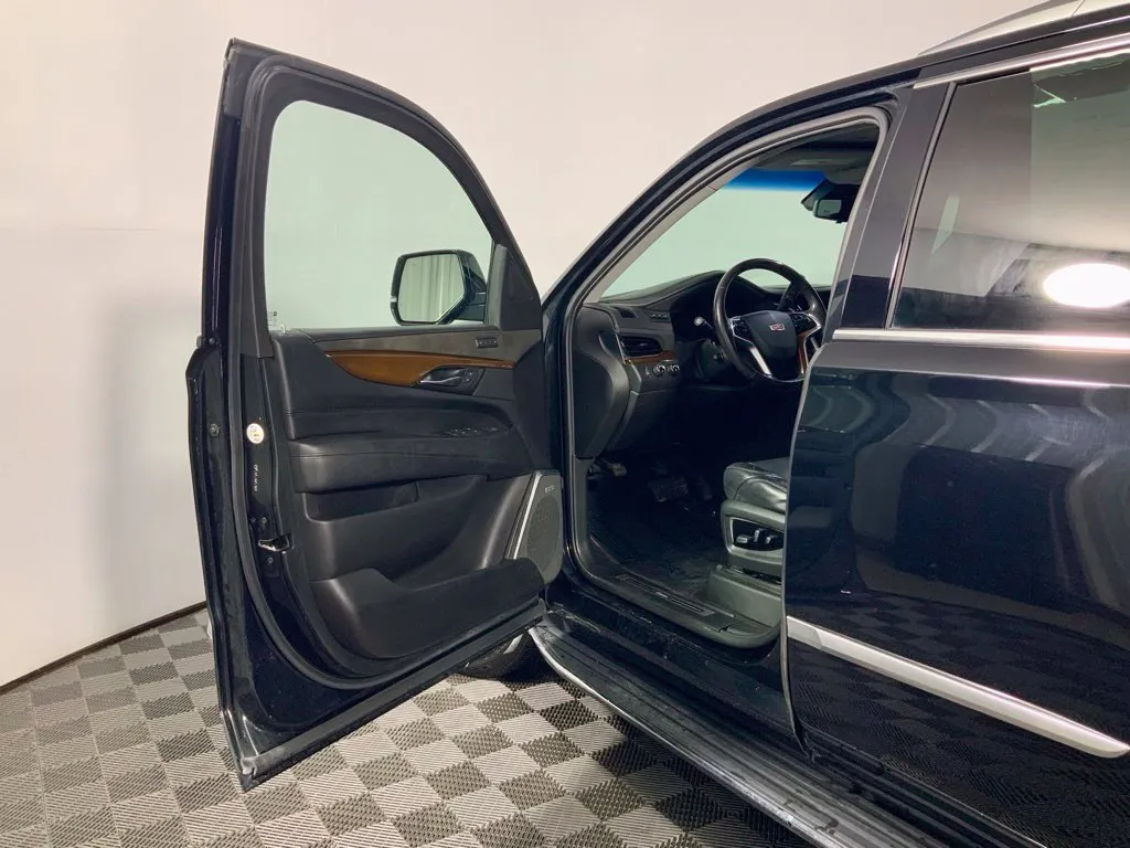 Cadillac Escalade photo 20