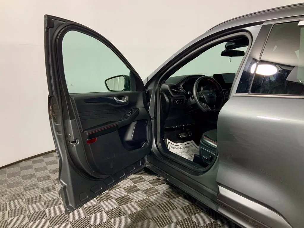 Ford Escape photo 19