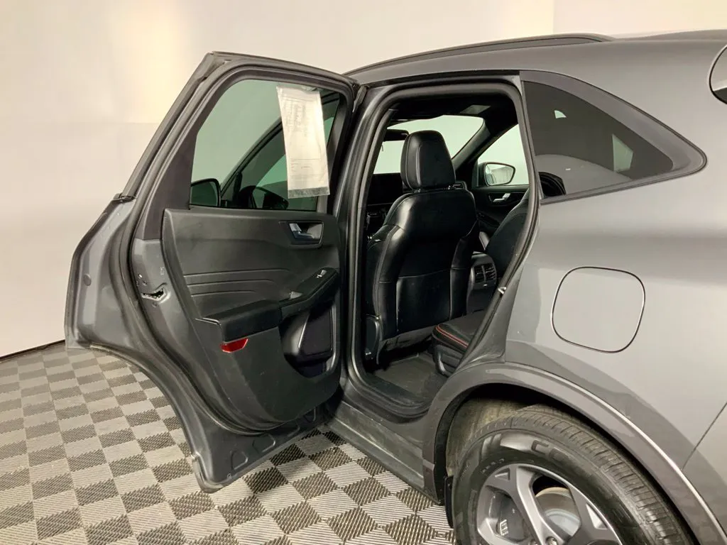 Ford Escape photo 29