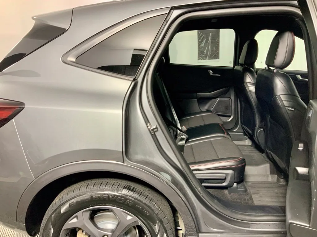 Ford Escape photo 33