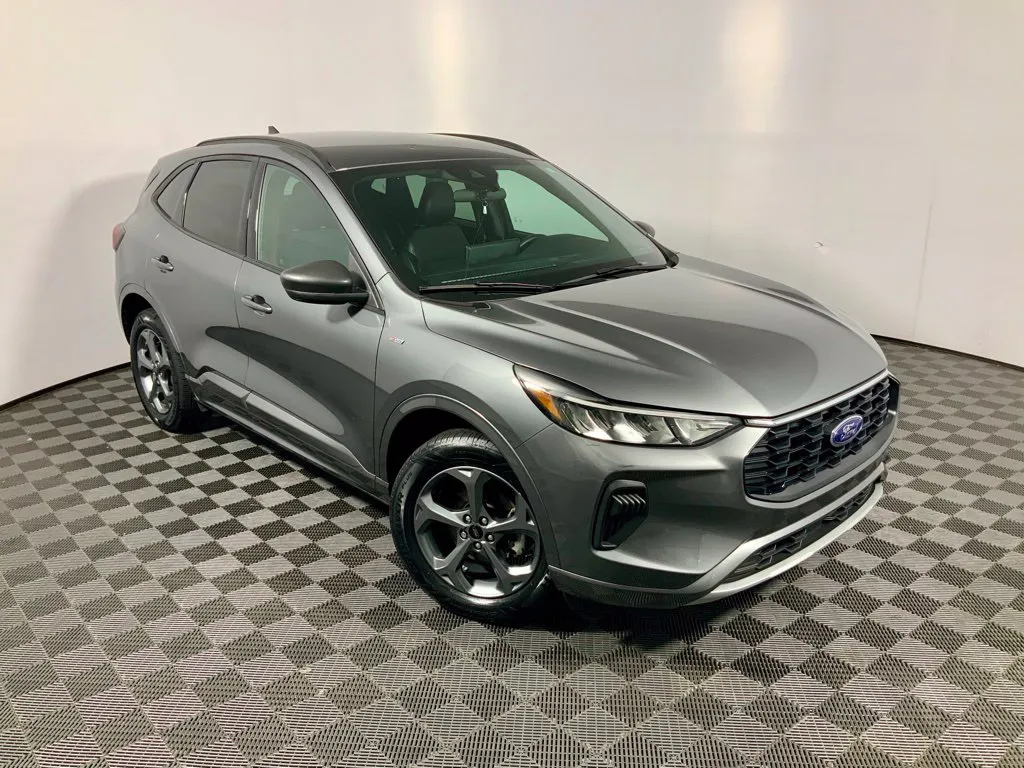 Ford Escape photo 4