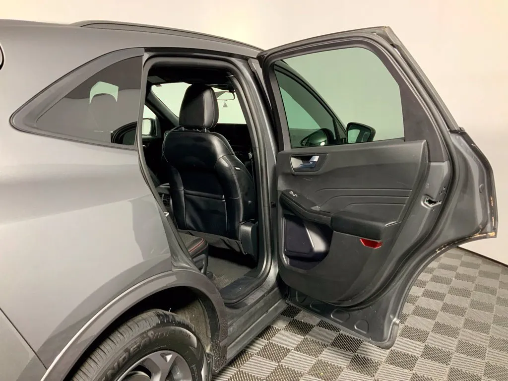 Ford Escape photo 32