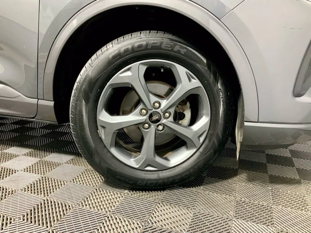 Ford Escape photo 36