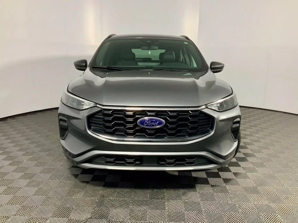 Ford Escape photo 5