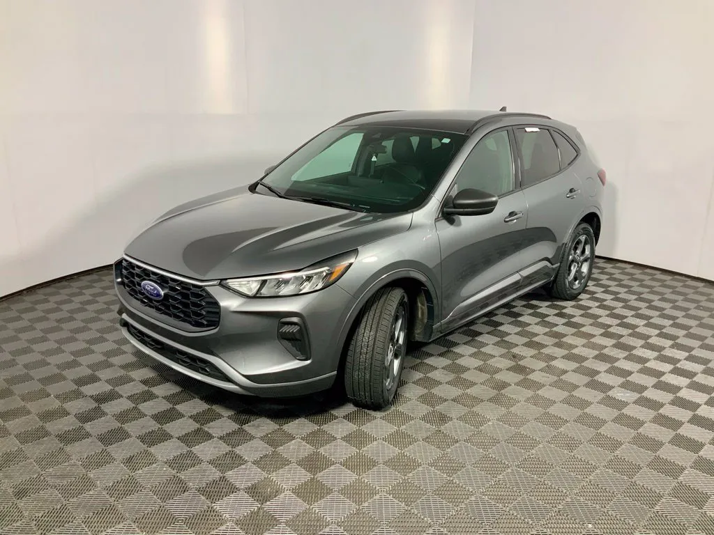 Ford Escape photo 11