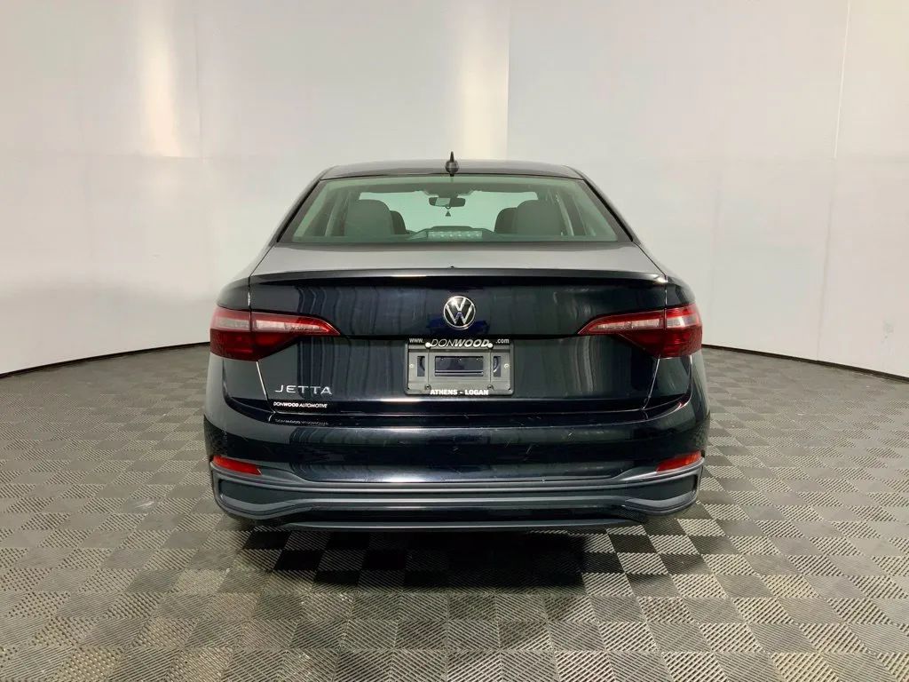 Volkswagen Jetta photo 13