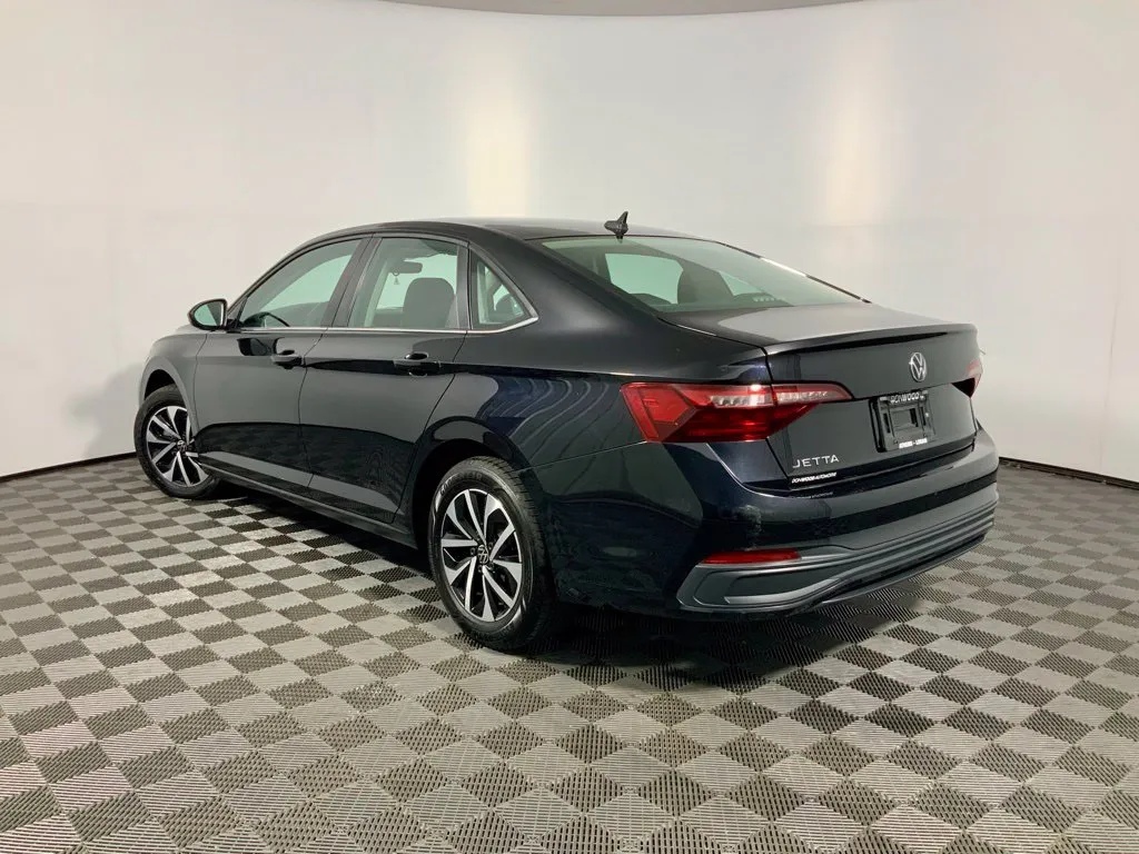 Volkswagen Jetta photo 11