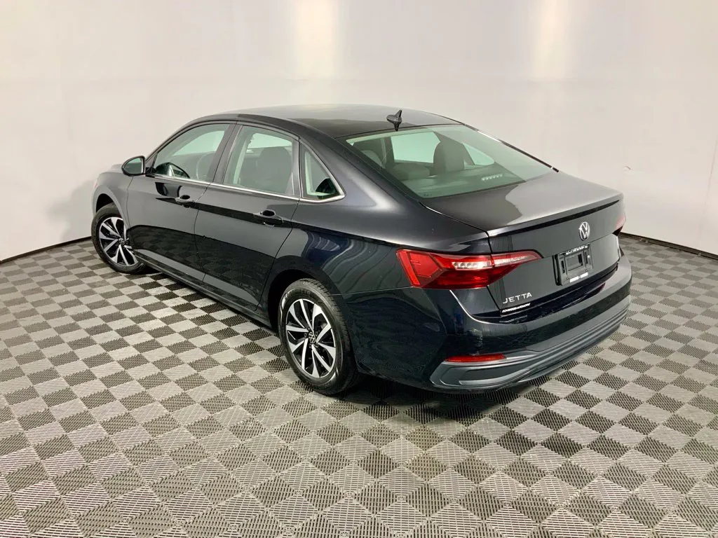 Volkswagen Jetta photo 12