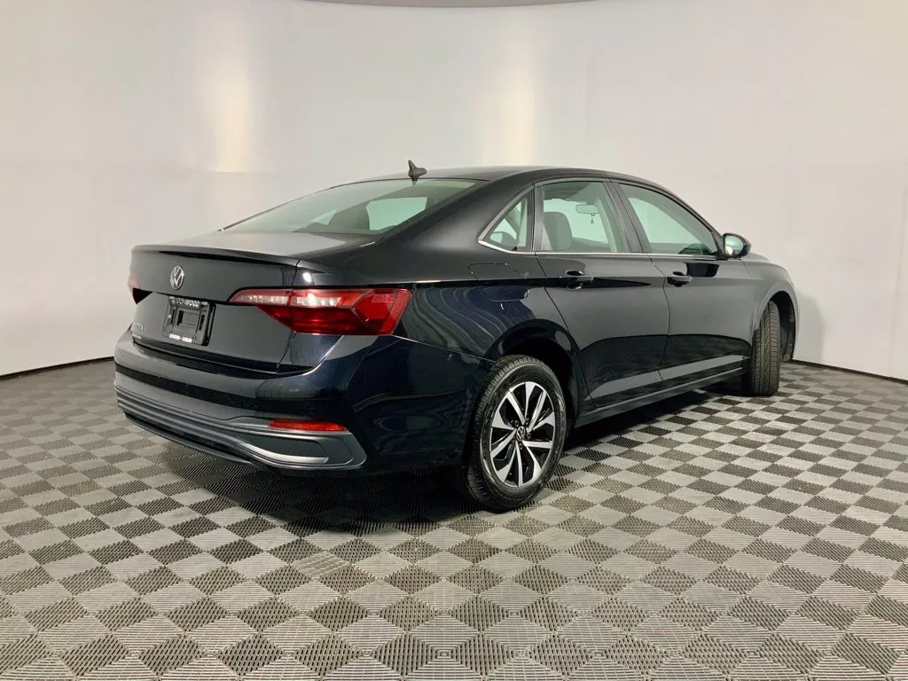 Volkswagen Jetta photo 14