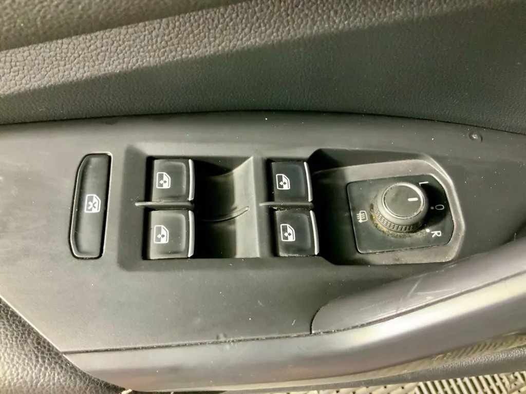 Volkswagen Jetta photo 20