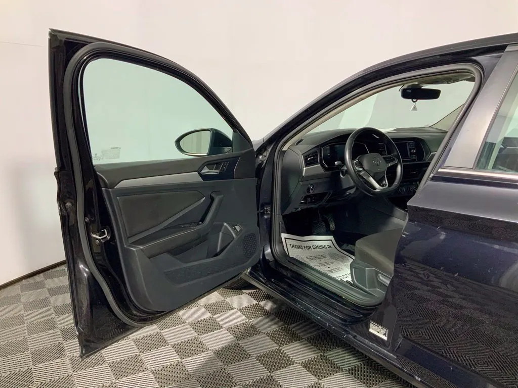 Volkswagen Jetta photo 17