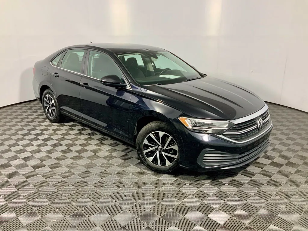 Volkswagen Jetta photo 3