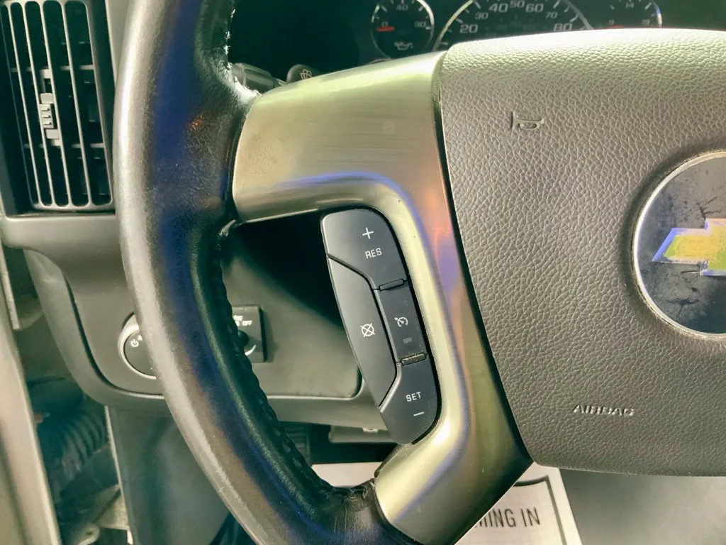 Chevrolet Express photo 24