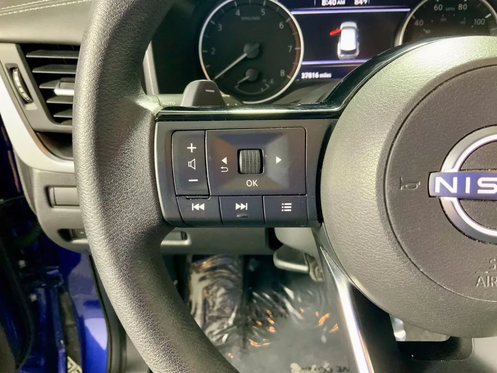 Nissan Rogue photo 25