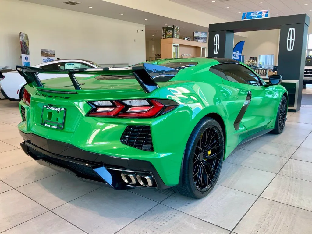 Chevrolet Corvette photo 16
