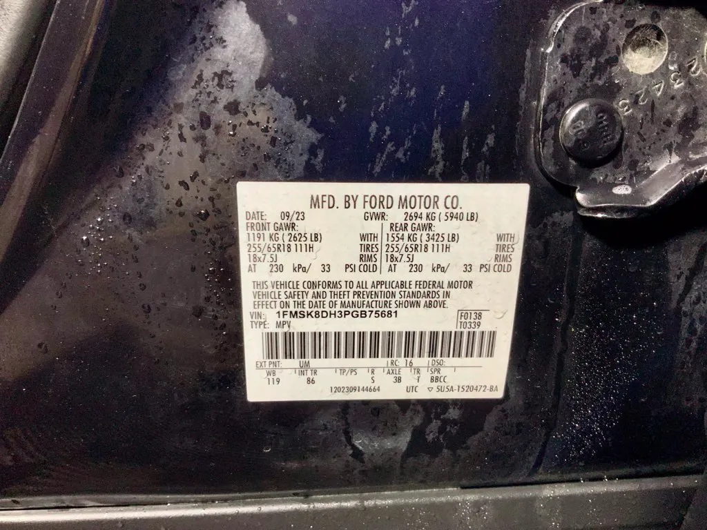 Ford Explorer photo 35
