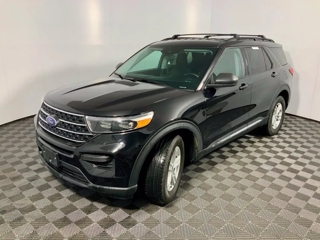Ford Explorer photo 9