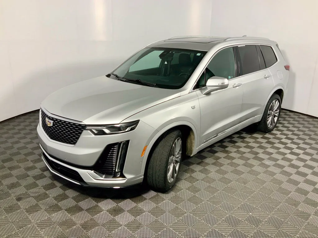 Cadillac XT6 photo 12