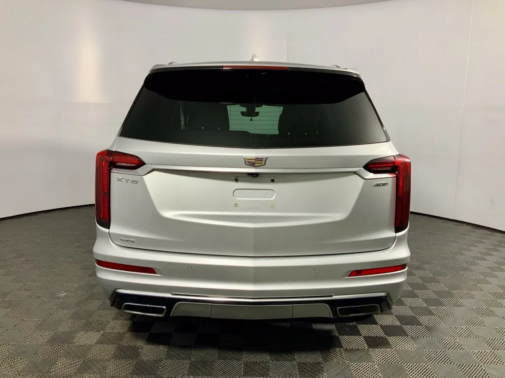 Cadillac XT6 photo 16