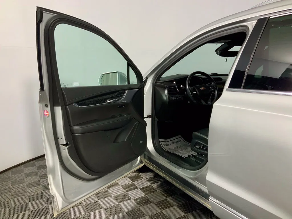Cadillac XT6 photo 20