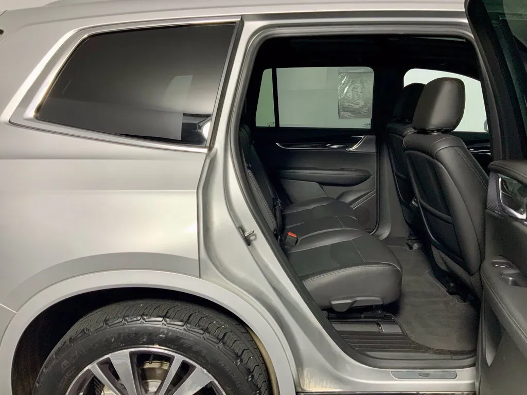 Cadillac XT6 photo 34