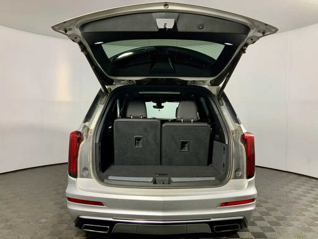 Cadillac XT6 photo 17