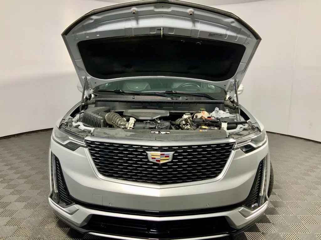 Cadillac XT6 photo 8