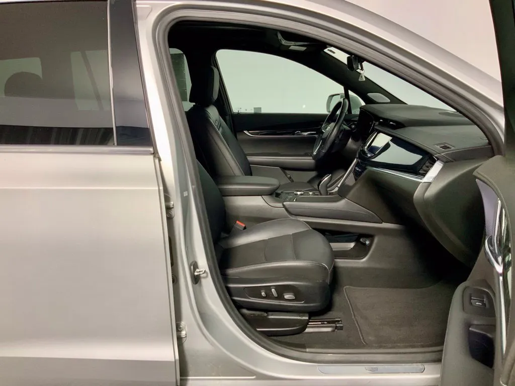 Cadillac XT6 photo 36