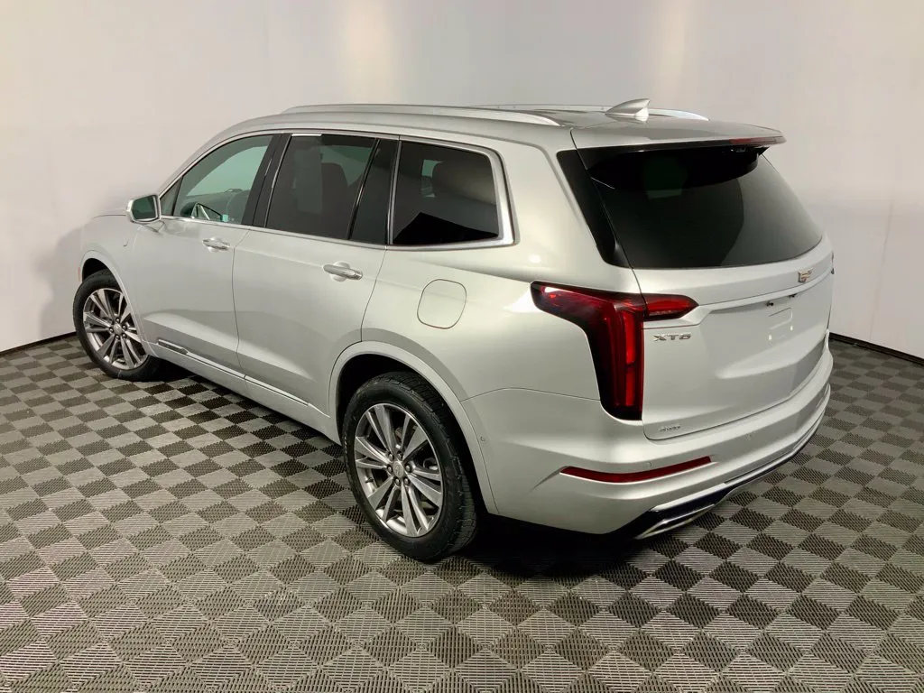 Cadillac XT6 photo 14