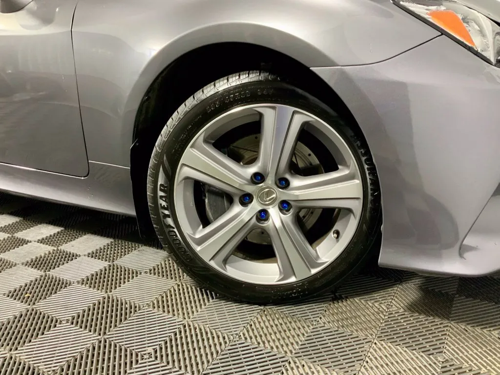 Lexus RC photo 28