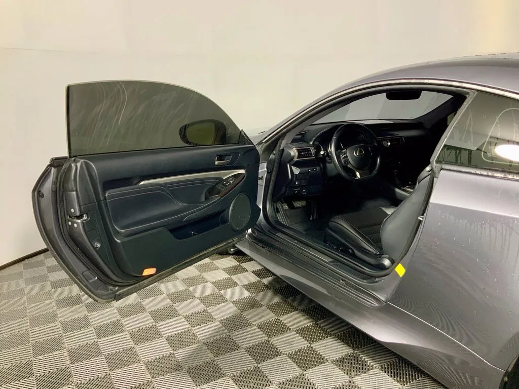 Lexus RC photo 17