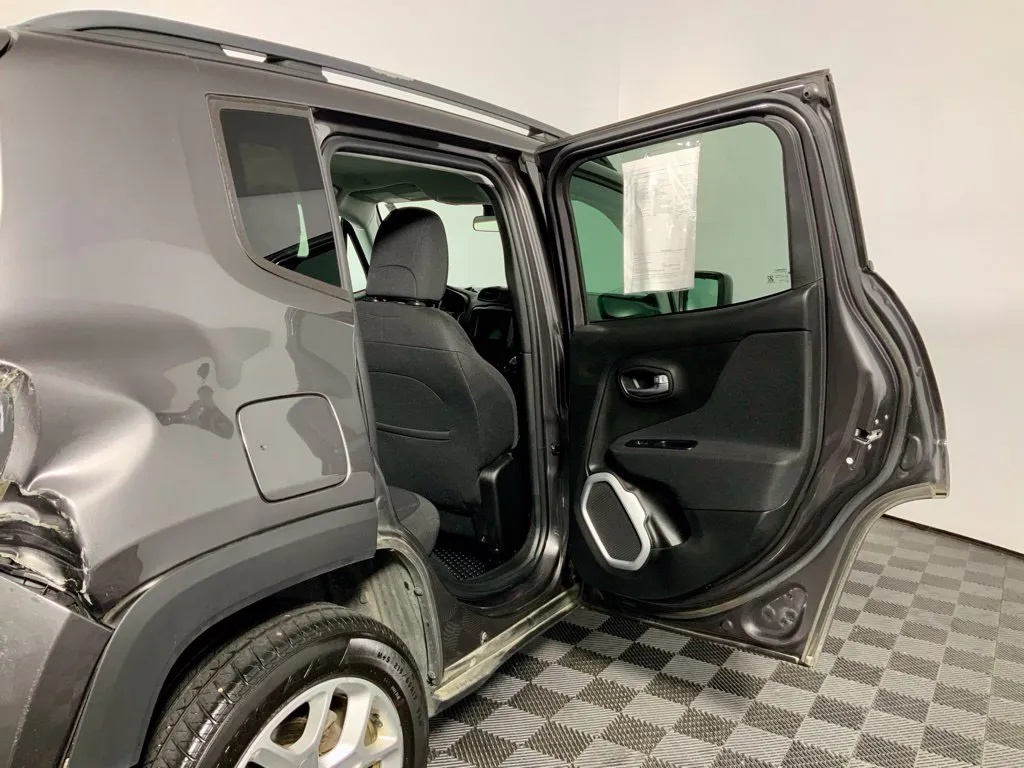 Jeep Renegade photo 31