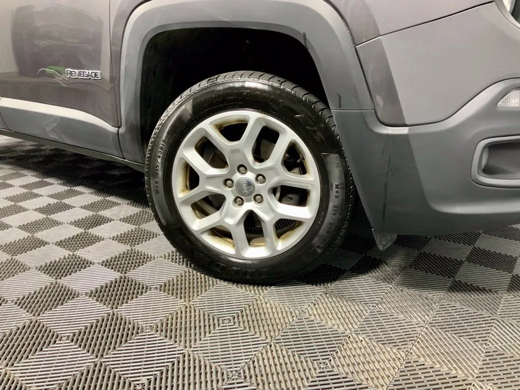 Jeep Renegade photo 35