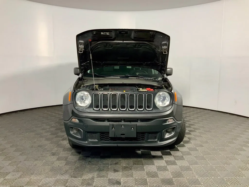 Jeep Renegade photo 5